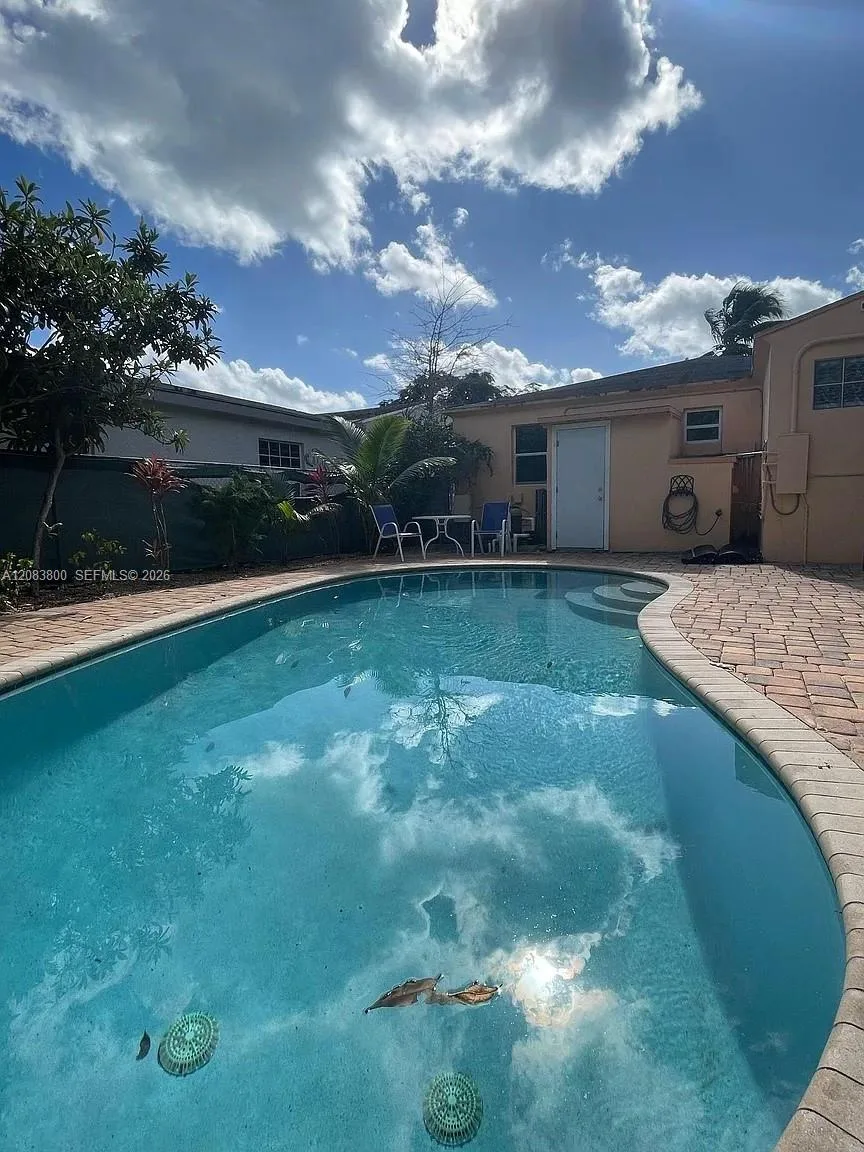 1721 Mayo St, Hollywood, FL 33020