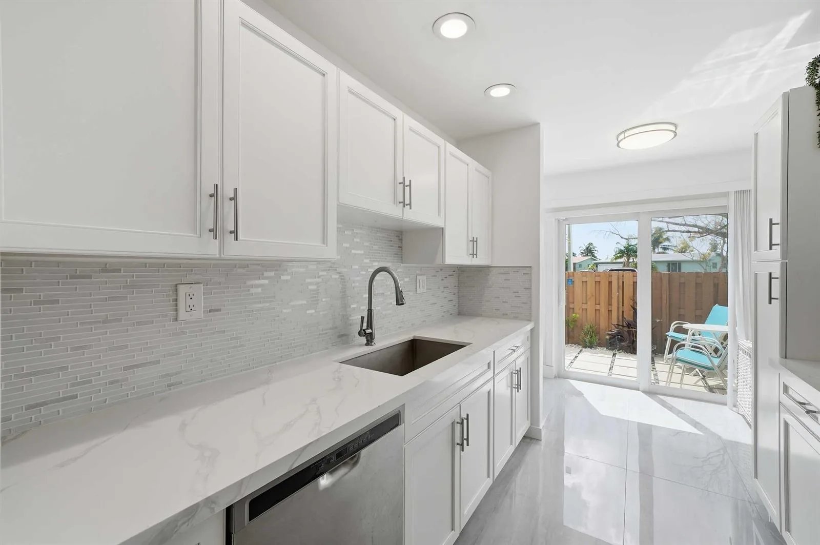 10875 NW 29th Manor # 8, Sunrise, FL 33322