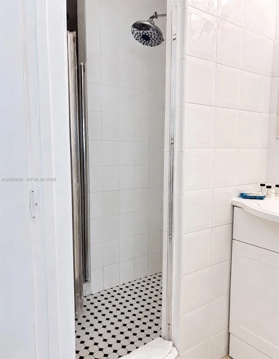 5445 Collins Ave # CU26, Miami Beach, FL 33140 photo 7