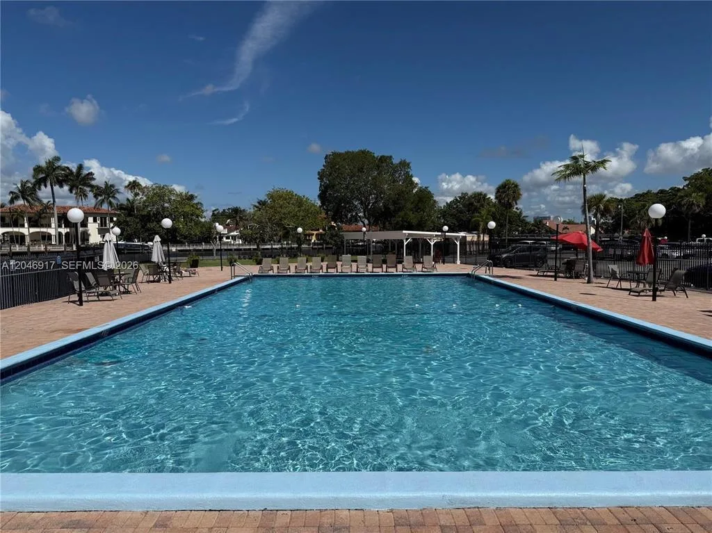 801 THREE ISLANDS Boulevard # 303, Hallandale Beach, FL 33009 photo 4