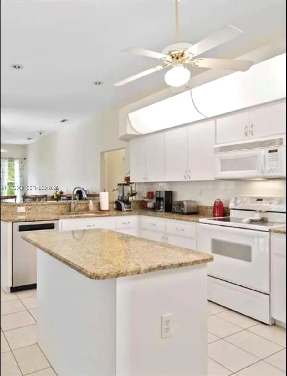 13448 MAUNA LOA CT, Other City - In The State Of Florida, FL 34609-8925 photo 6