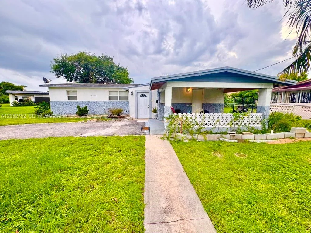 1201 NW 51st Ave, Lauderhill, FL 33313