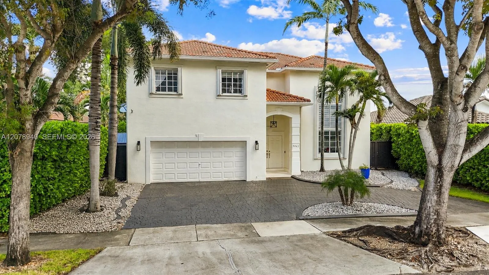 9067 NW 169th St, Miami Lakes, FL 33018