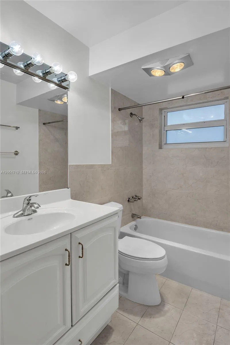 1000 NE 14th Ave # 503, Hallandale Beach, FL 33009 photo 8