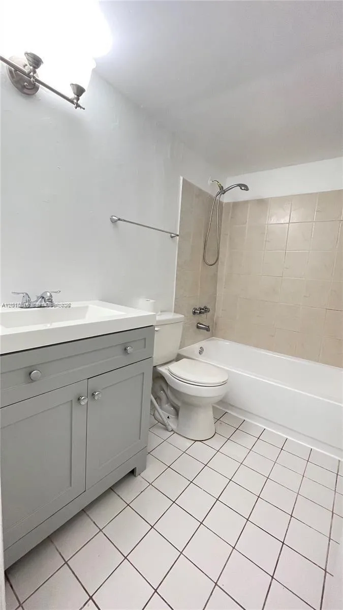 271 NW 177th  St # B-104, Miami Gardens, FL 33169 photo 9