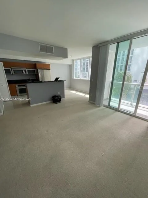 253 NE 2nd St # 1202, Miami, FL 33132 photo 4