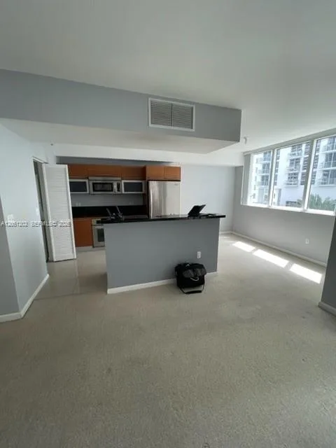 253 NE 2nd St # 1202, Miami, FL 33132 photo 5