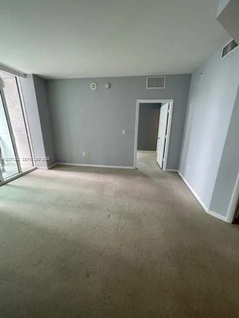 253 NE 2nd St # 1202, Miami, FL 33132 photo 9