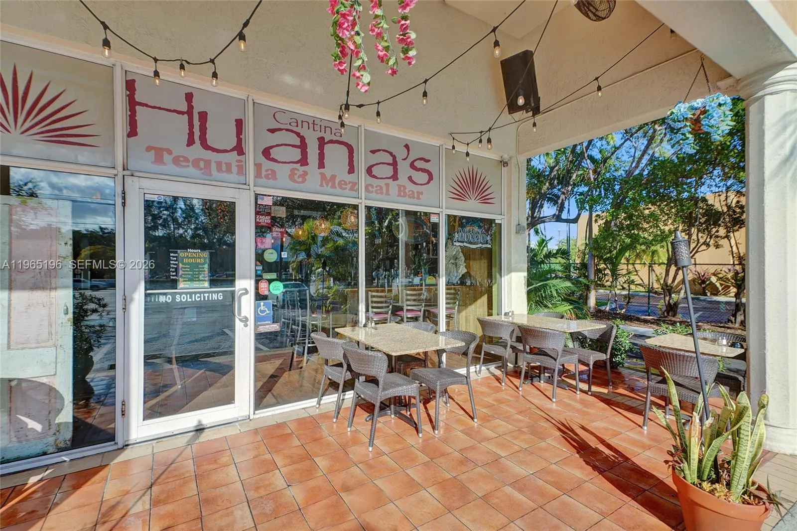 15400 Biscayne Blvd, North Miami, FL 33160 photo 2