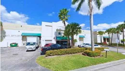 10505 NW 29th Ter, Doral, FL 33172