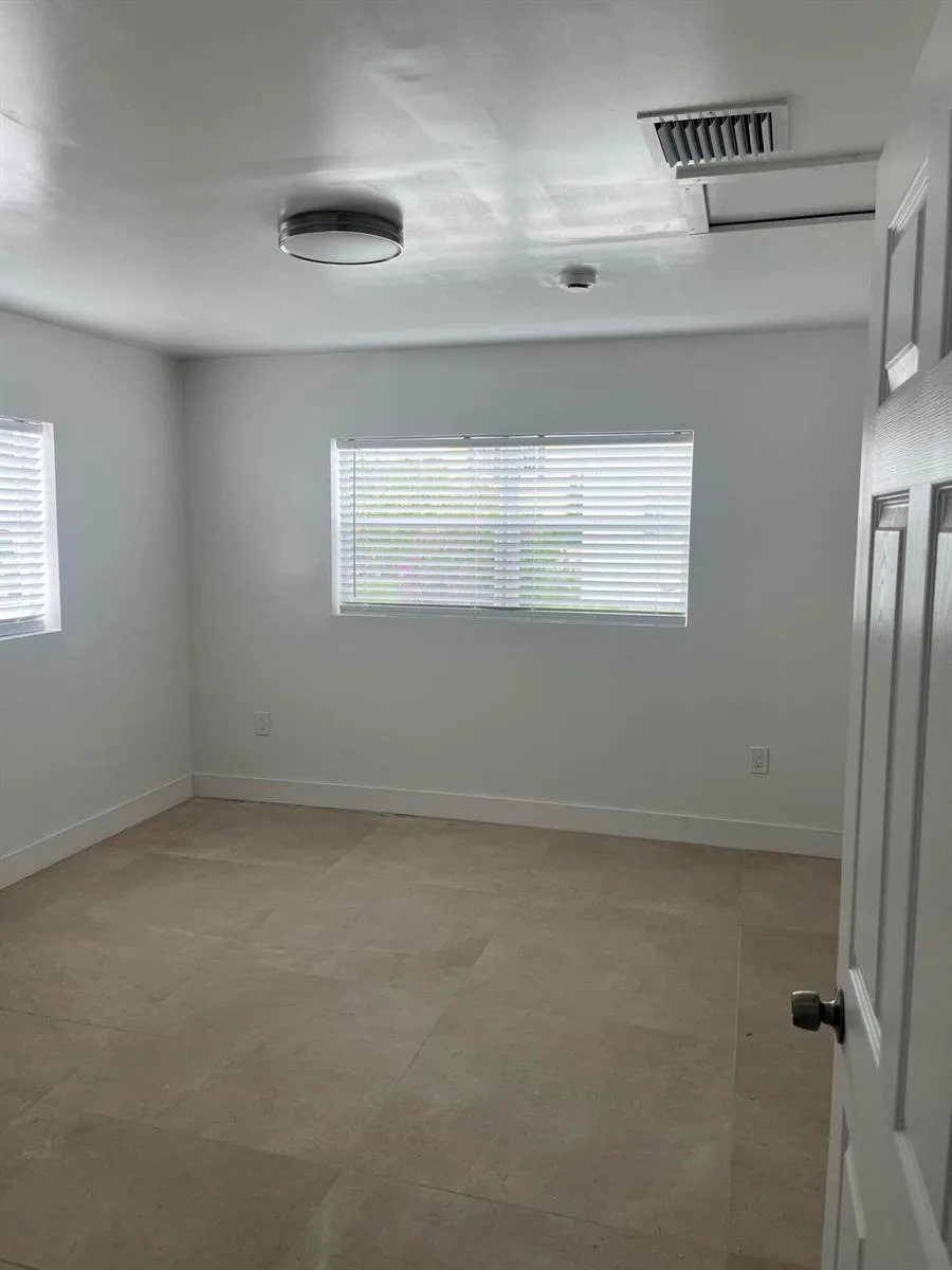 701 S C Street, FL 33460 photo 3