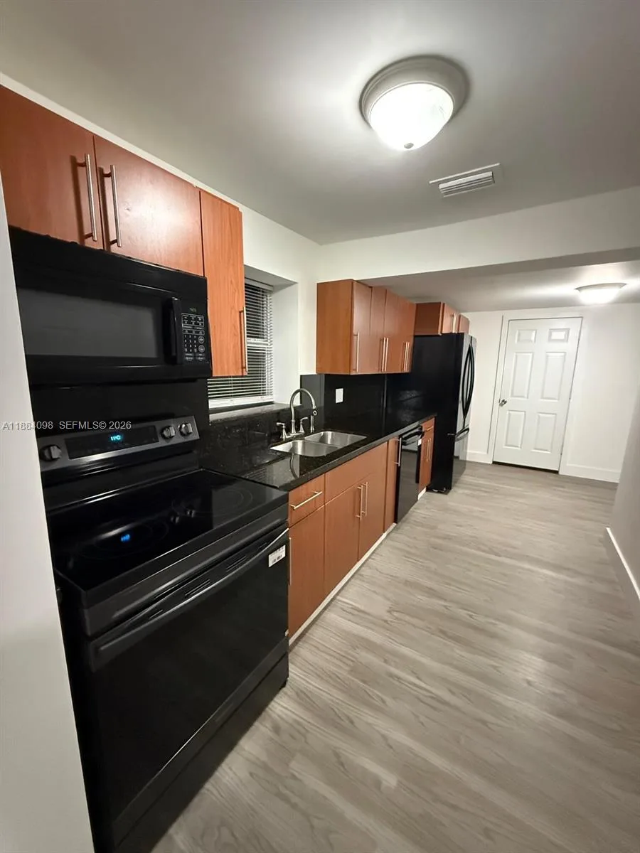 1056 NE Scott street, Other City - In The State Of Florida, FL 32064 photo 7