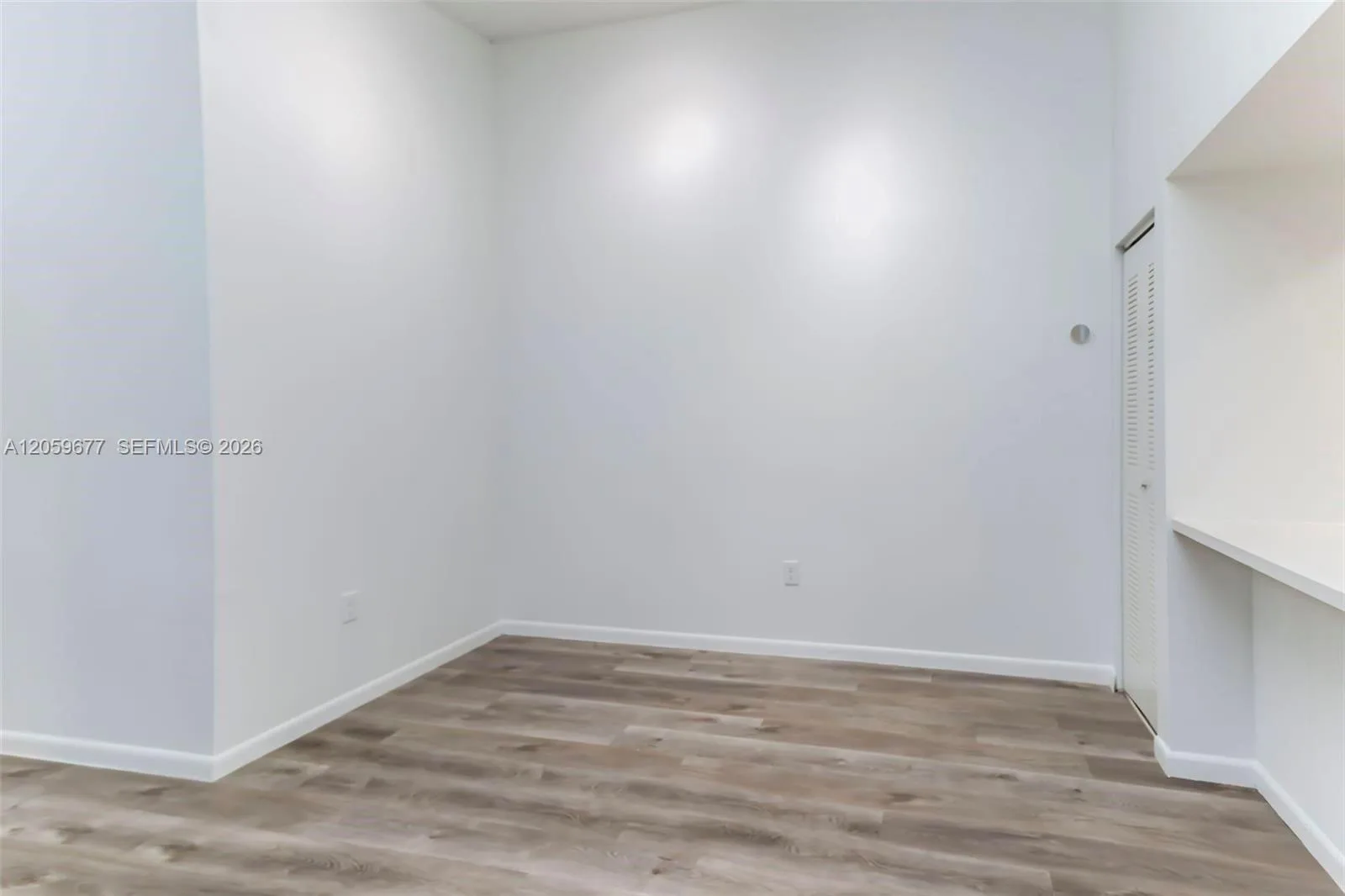 931 NE 199th St # 201-22, Miami, FL 33179 photo 9