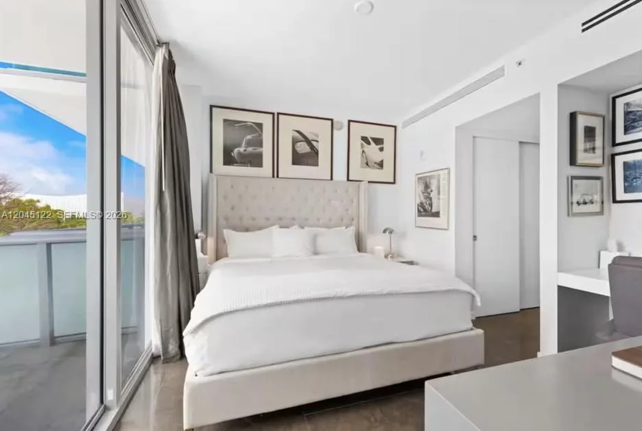 220 21st St # 401, Miami Beach, FL 33139 photo 11