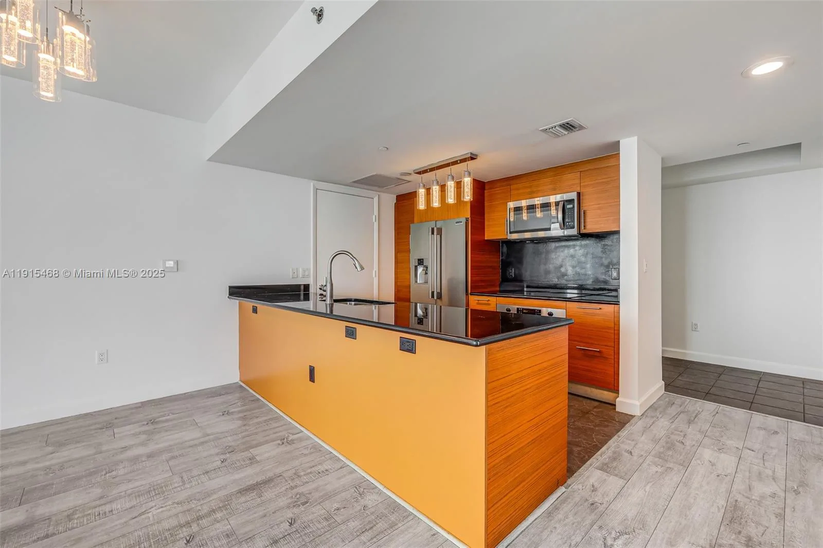 50 Biscayne Blvd # 3902, Miami, FL 33132 photo 11