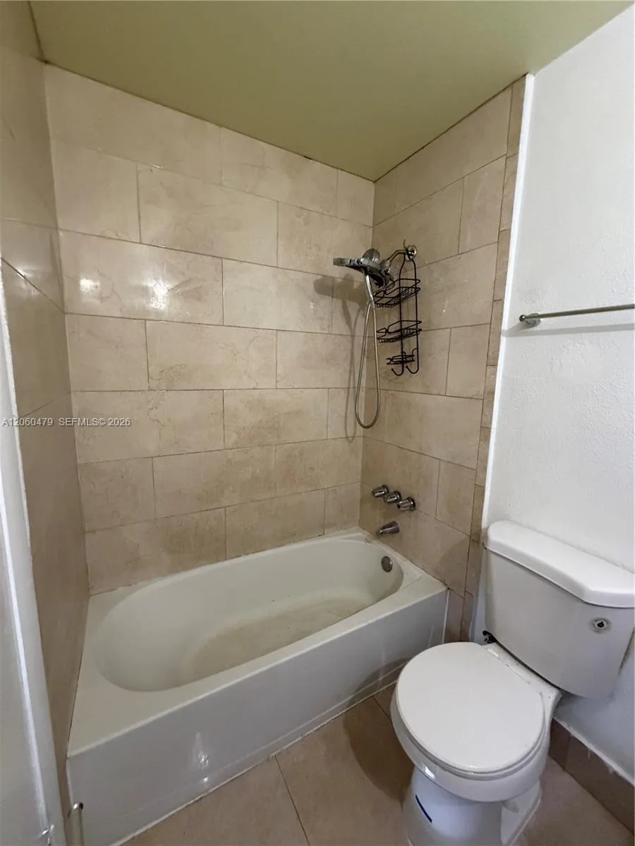 18602 NW 46th Ave # 18602, Miami Gardens, FL 33055 photo 5