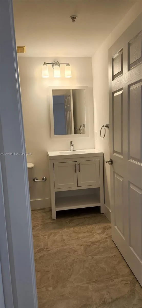 357 Almeria Ave # 703, Coral Gables, FL 33134 photo 5