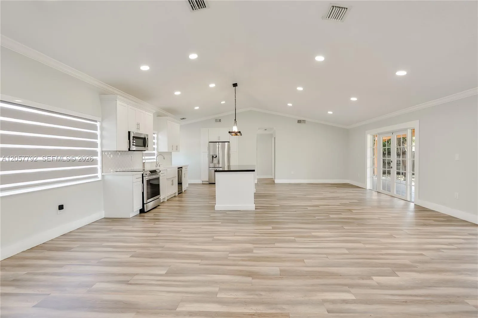 6320 NW 199th St, Hialeah, FL 33015 photo 7