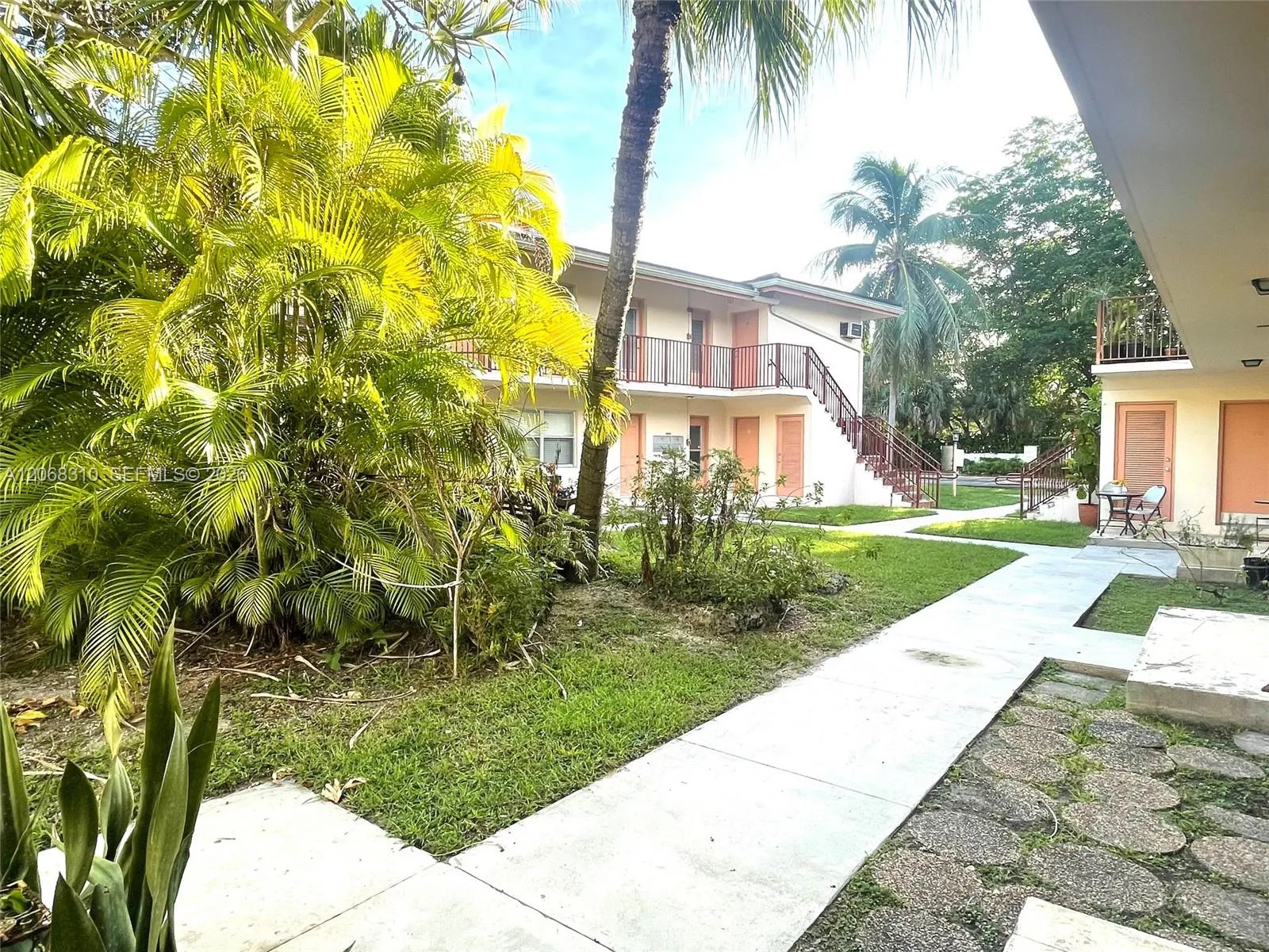 1250 S Alhambra Cir # 7, Coral Gables, FL 33146