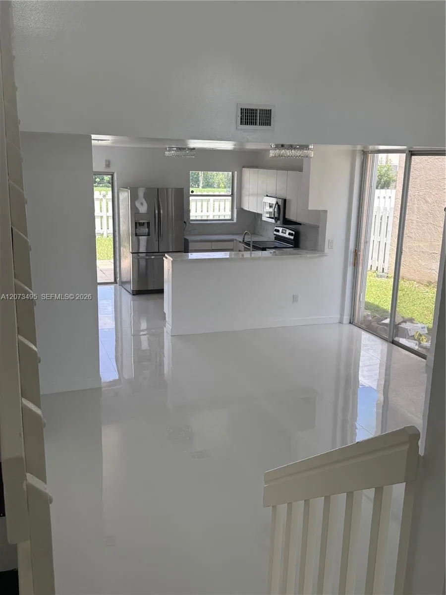875 NW 99th Ave # 0, Plantation, FL 33324