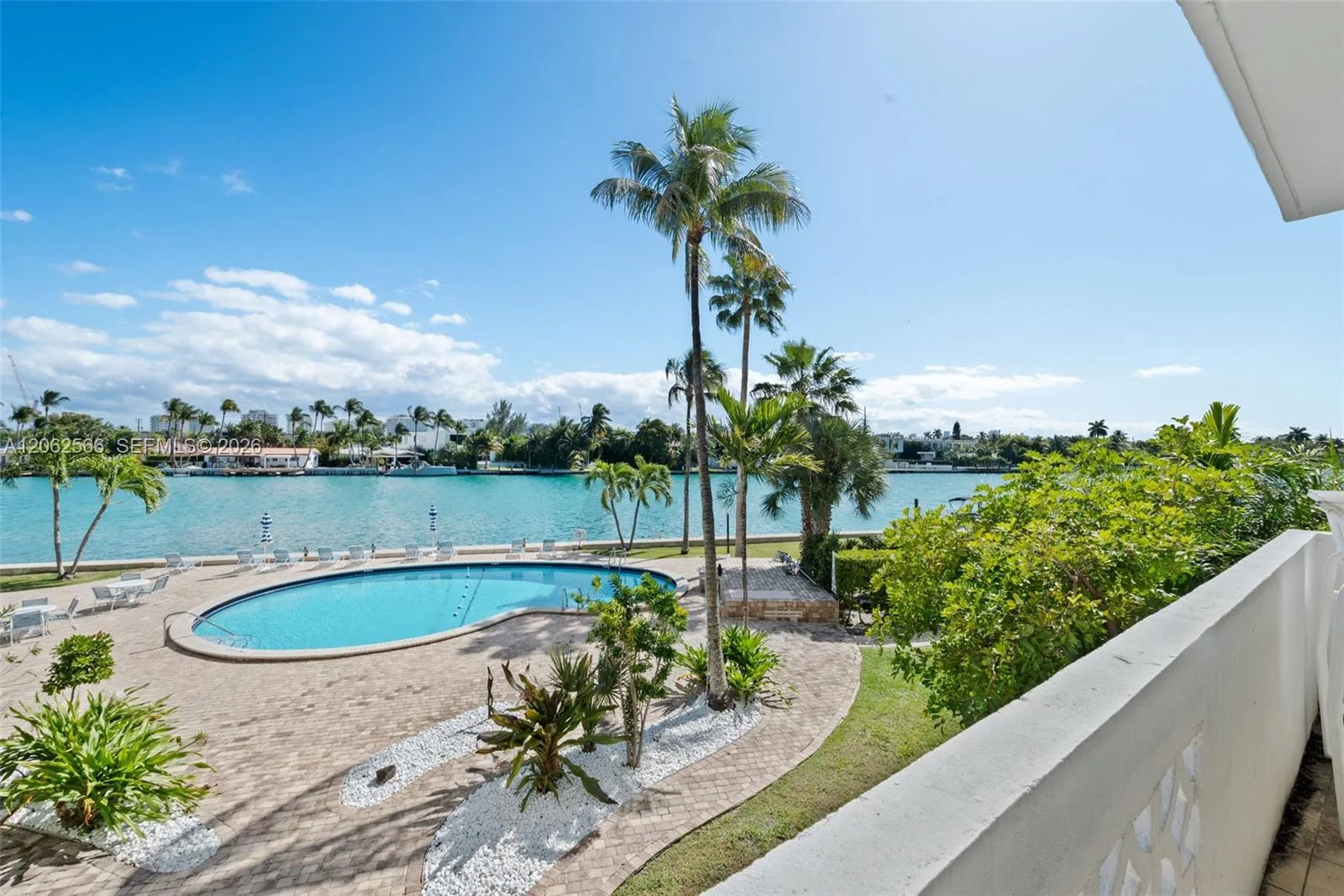 9101 E Bay Harbor Dr # 204, Bay Harbor Islands, FL 33154