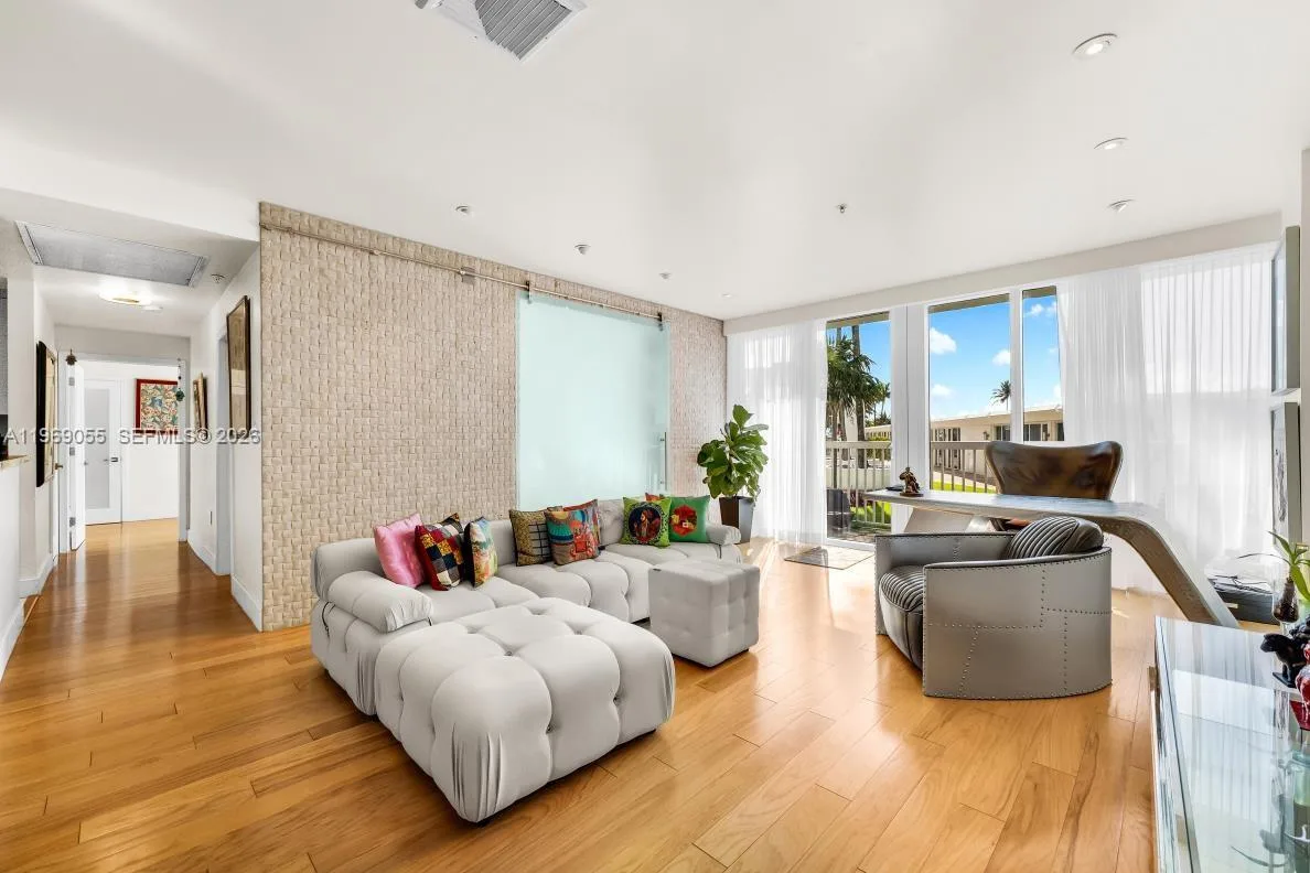 10275 Collins Ave # 102, Bal Harbour, FL 33154 photo 4