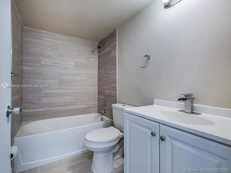 8240 SW 210th St # 319, Cutler Bay, FL 33189 photo 12