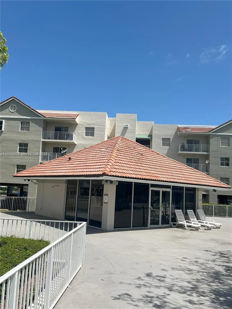 8240 SW 210th St # 319, Cutler Bay, FL 33189 photo 13