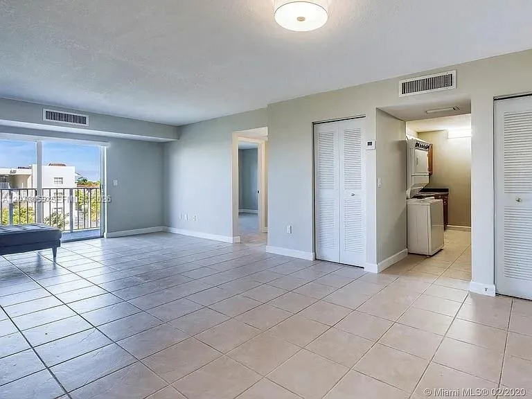 8240 SW 210th St # 319, Cutler Bay, FL 33189 photo 6