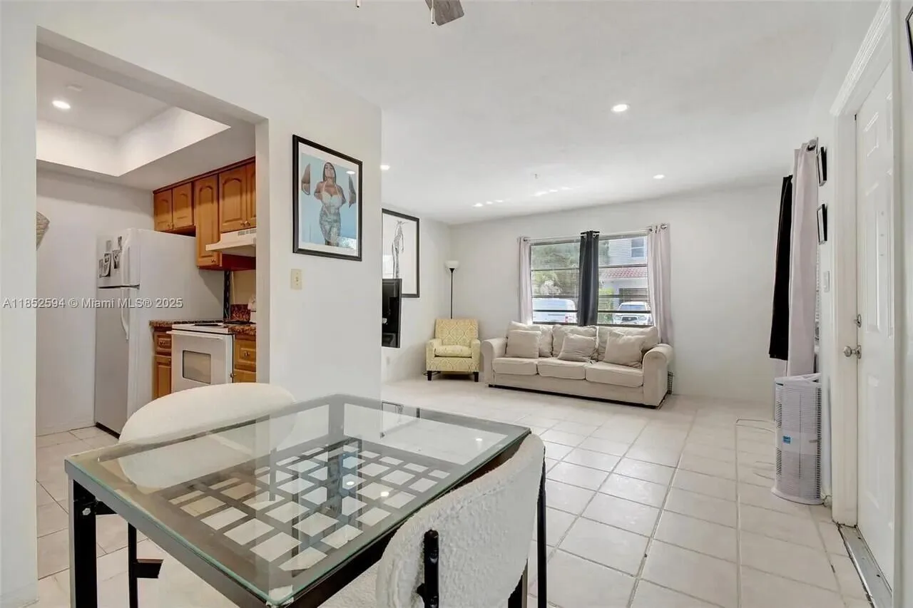 1213 SE 1st Street # 1, Fort Lauderdale, FL 33301 photo 10
