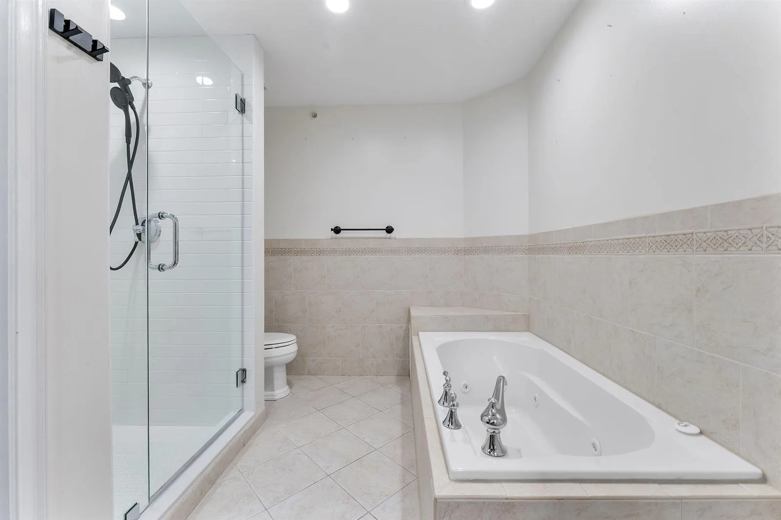 1035 W Heritage Club Circle, Delray Beach, FL 33483 photo 8