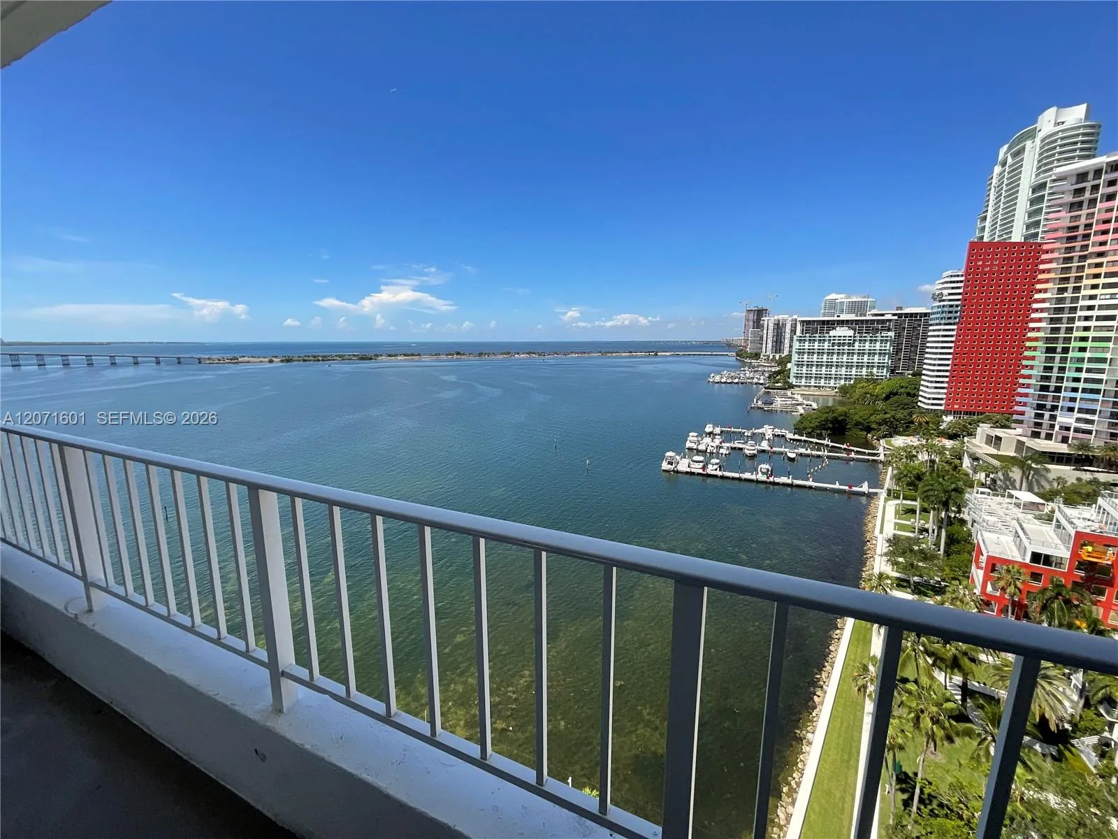Brickell Harbour – photo 31