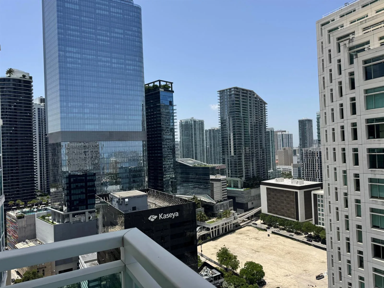 950 BRICKELL BAY Drive # 2802, Miami, FL 33131 photo 2