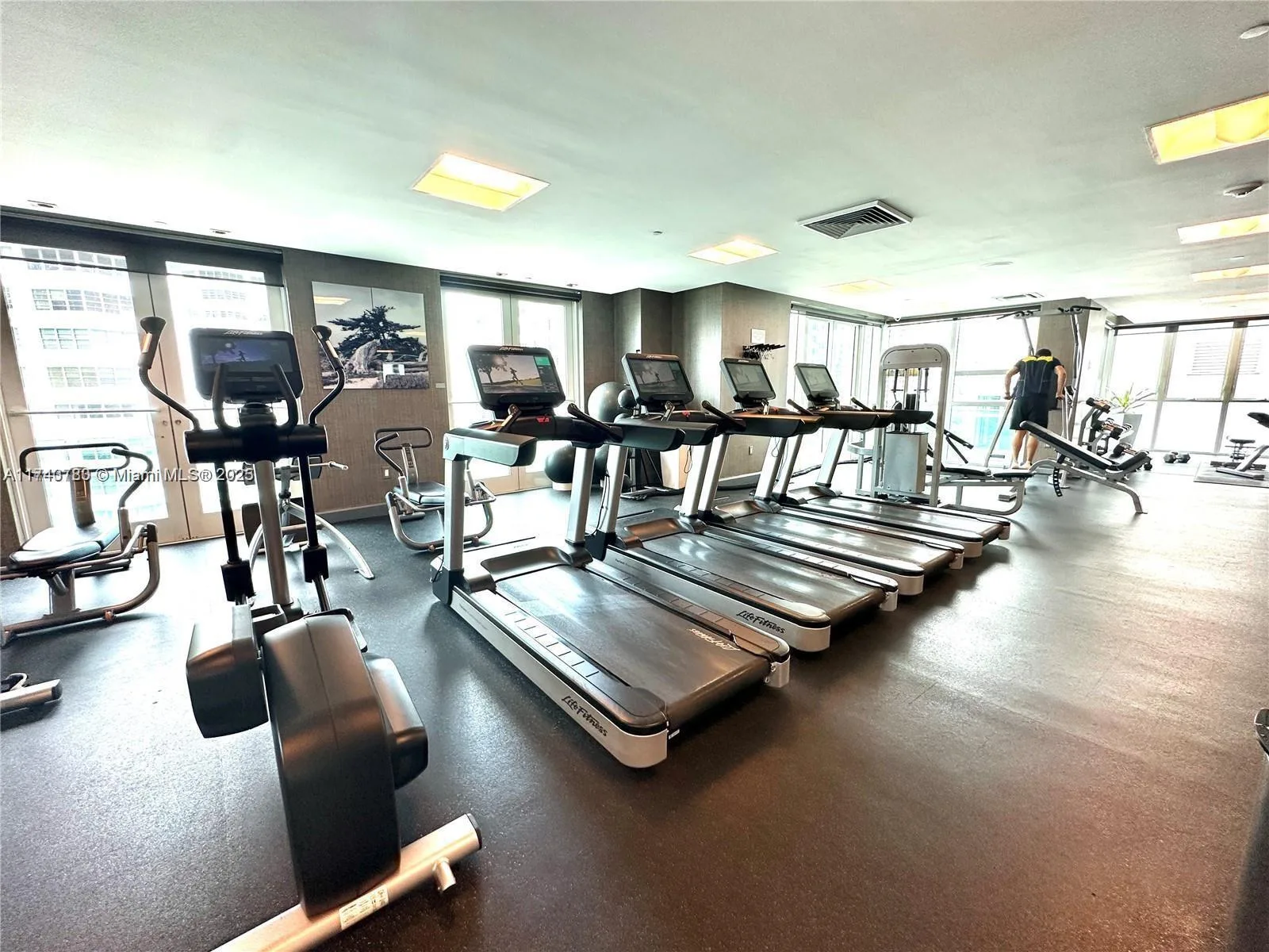 950 BRICKELL BAY Drive # 2802, Miami, FL 33131 photo 5