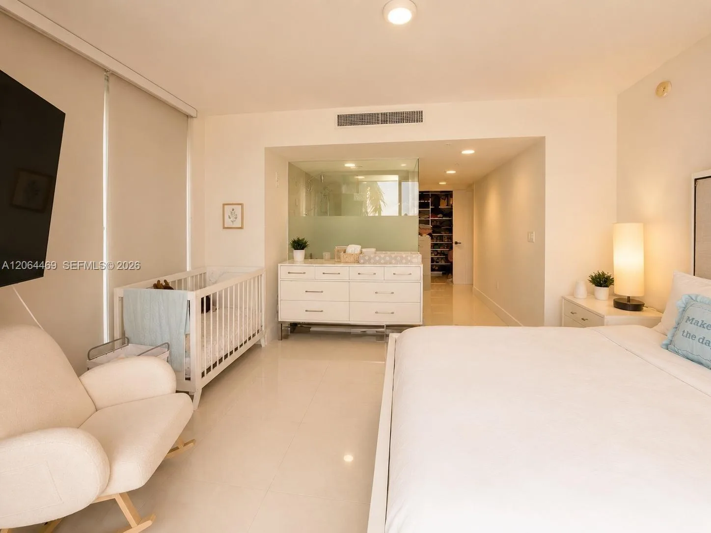 92 SW 3rd St # 1210, Miami, FL 33130 photo 10