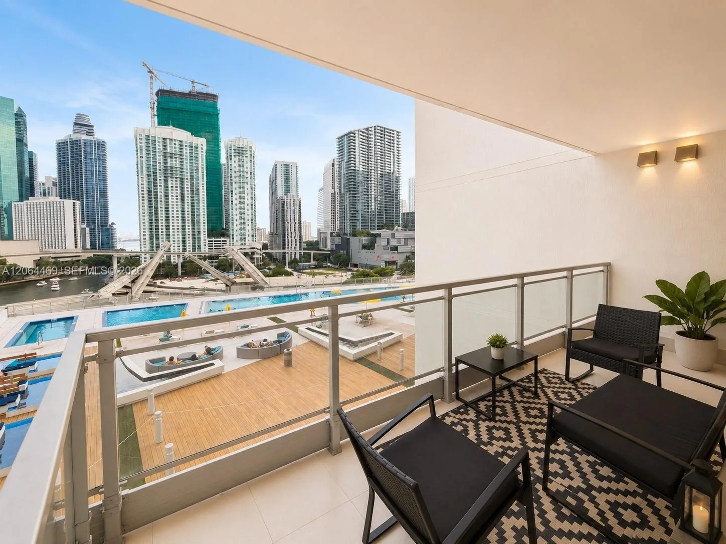 92 SW 3rd St # 1210, Miami, FL 33130 photo 6