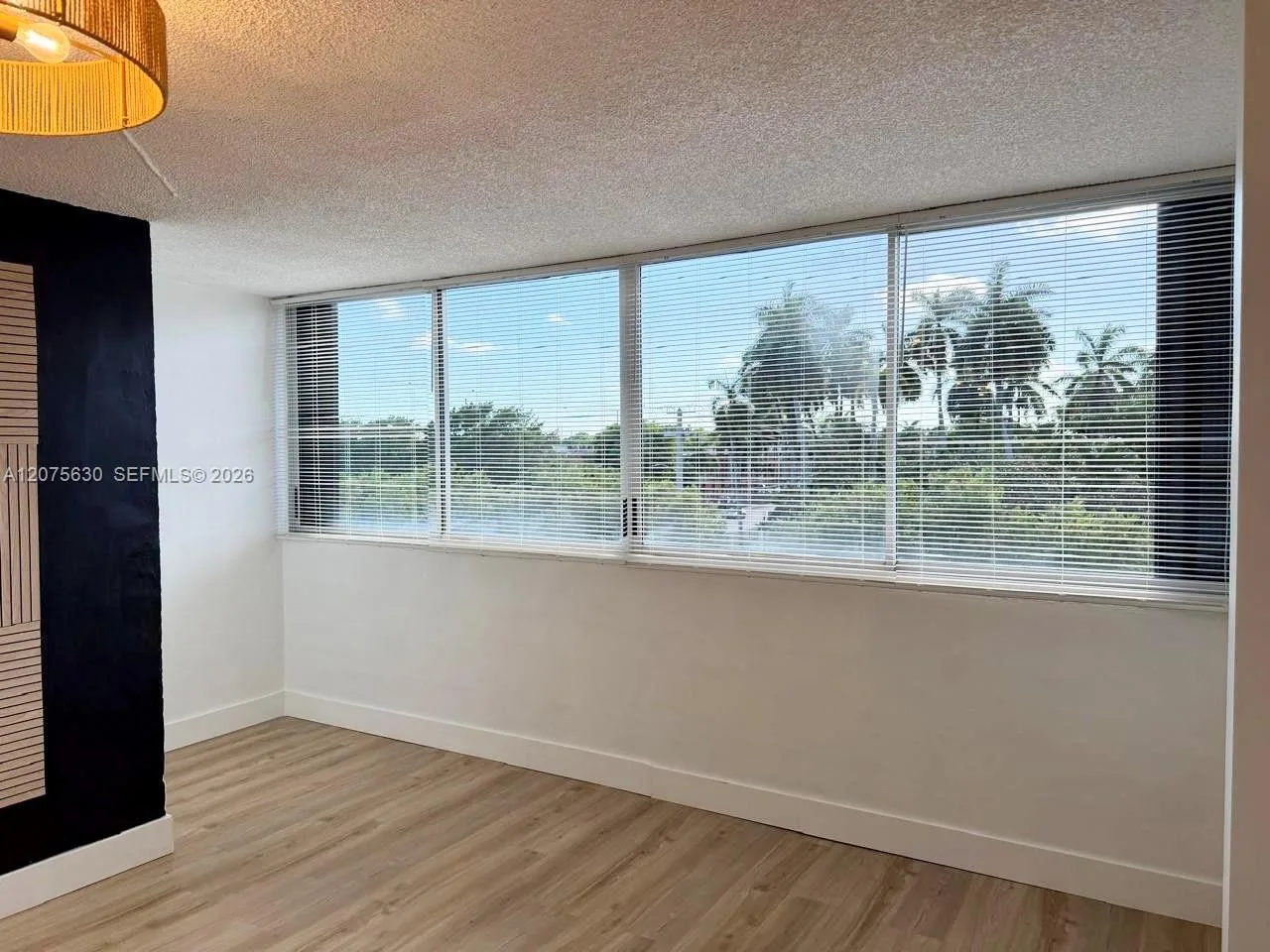 5055 NW 7th St # 413, Miami, FL 33126 photo 3