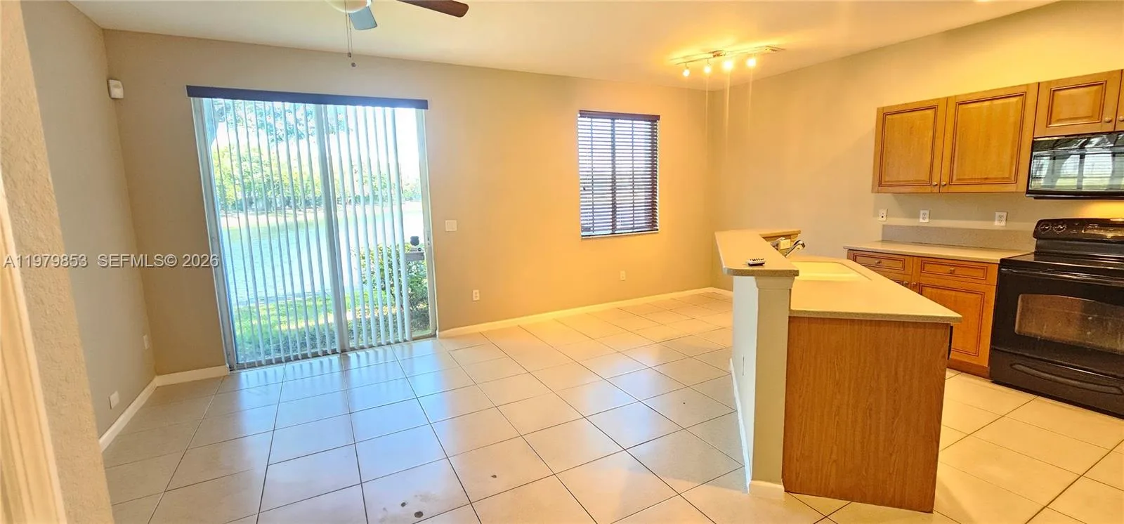 2014 Marsh Harbor Dr, Riviera Beach, FL 33404 photo 3