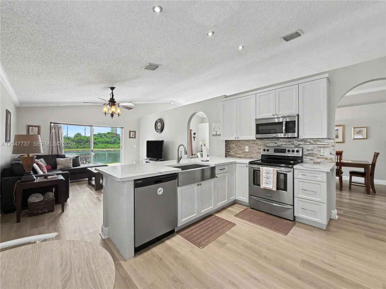 2754 SW 183rd Ave, Miramar, FL 33029 photo 8