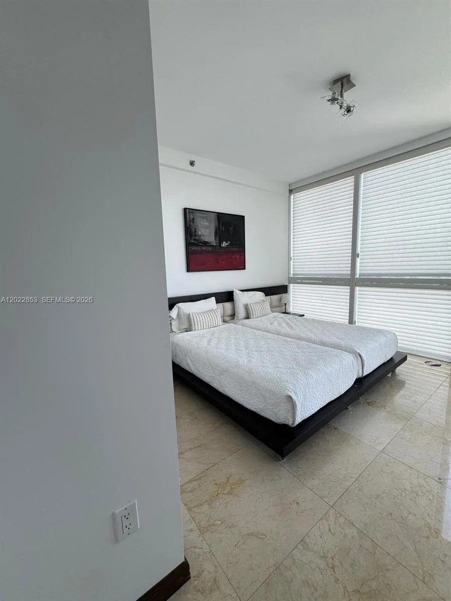 450 Alton Rd # 3505, Miami Beach, FL 33139 photo 2