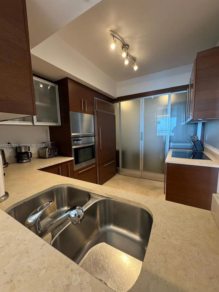 450 Alton Rd # 3505, Miami Beach, FL 33139 photo 9