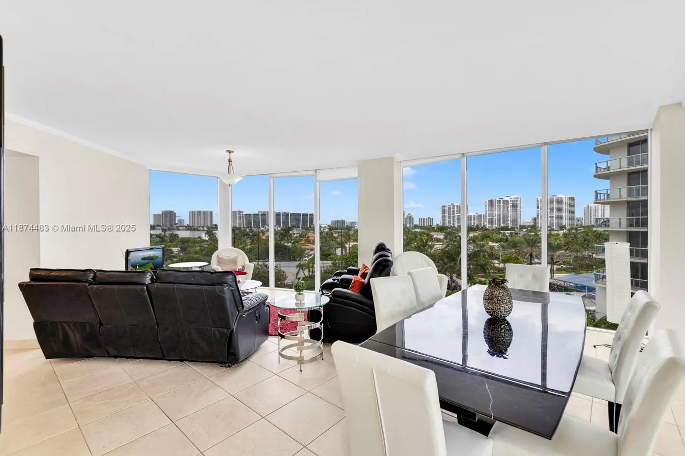 18671 Collins Ave # 604, Sunny Isles Beach, FL 33160 photo 4