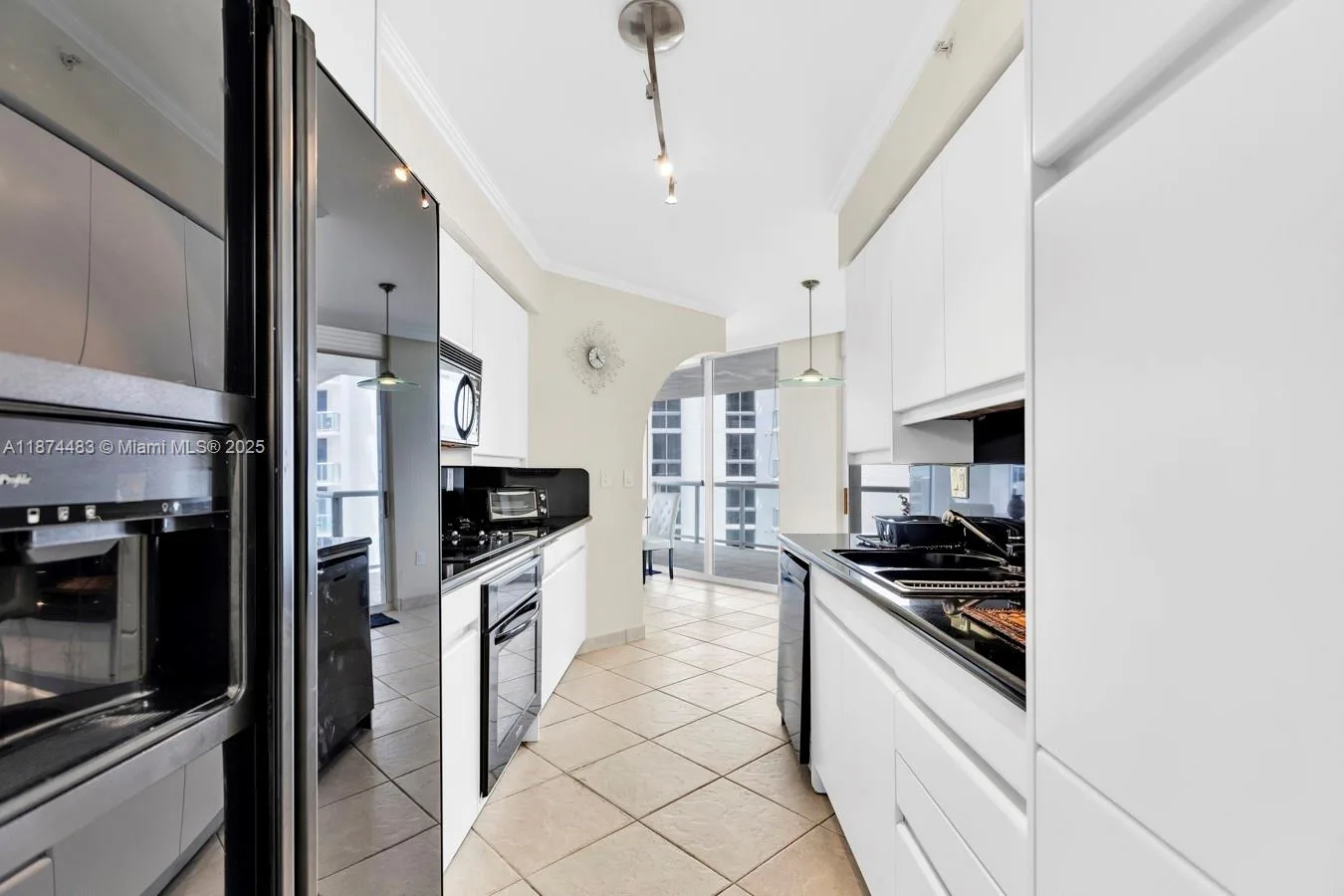 18671 Collins Ave # 604, Sunny Isles Beach, FL 33160 photo 8