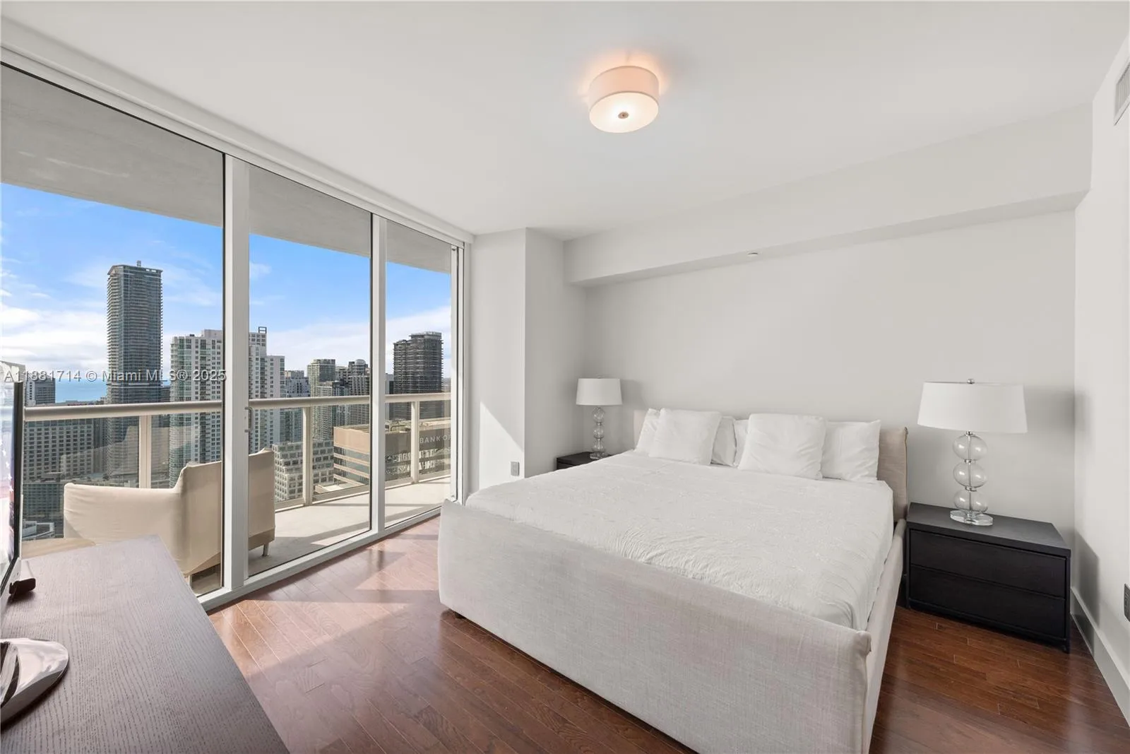 495 Brickell Ave # 5003, Miami, FL 33131 photo 10