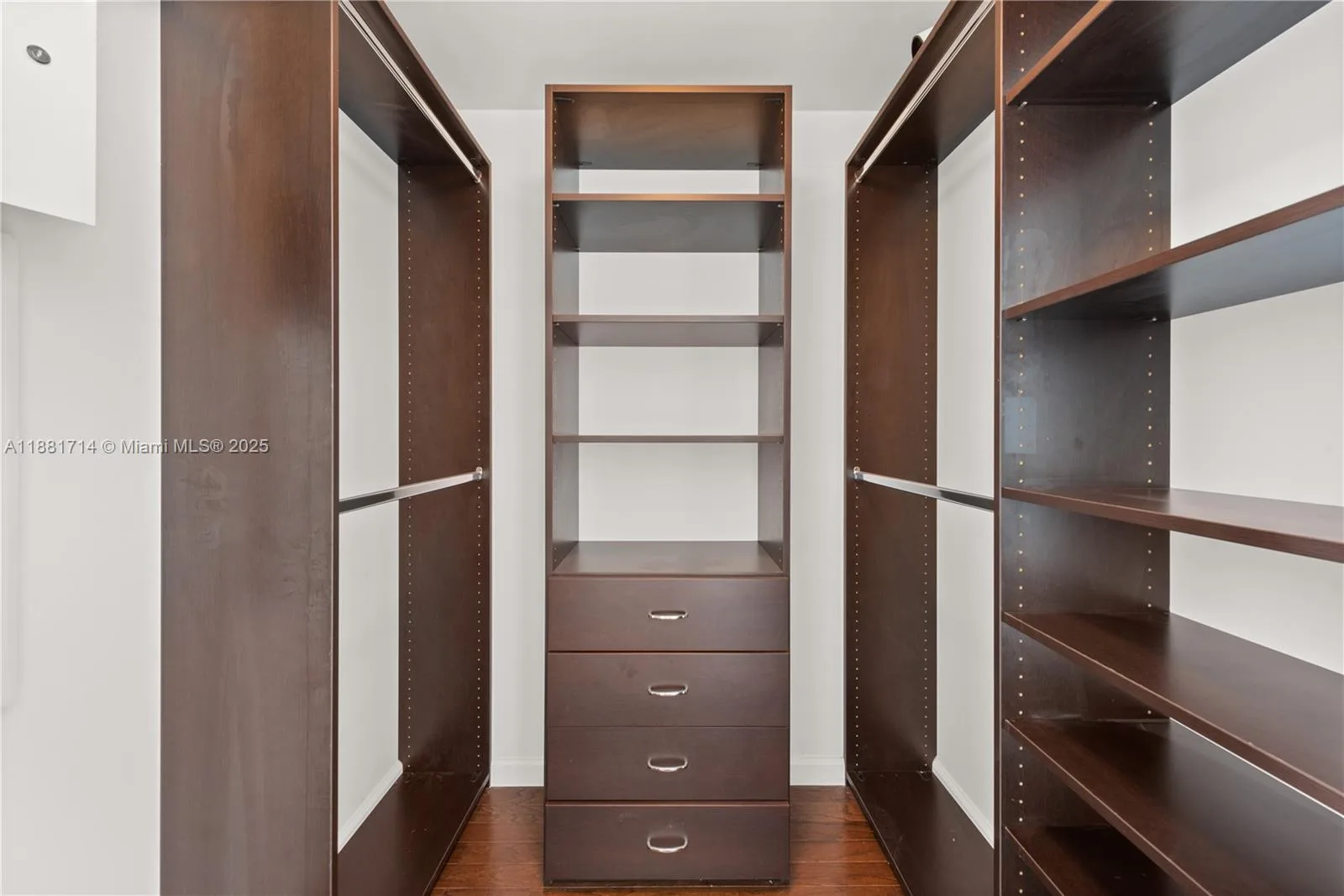 495 Brickell Ave # 5003, Miami, FL 33131 photo 13