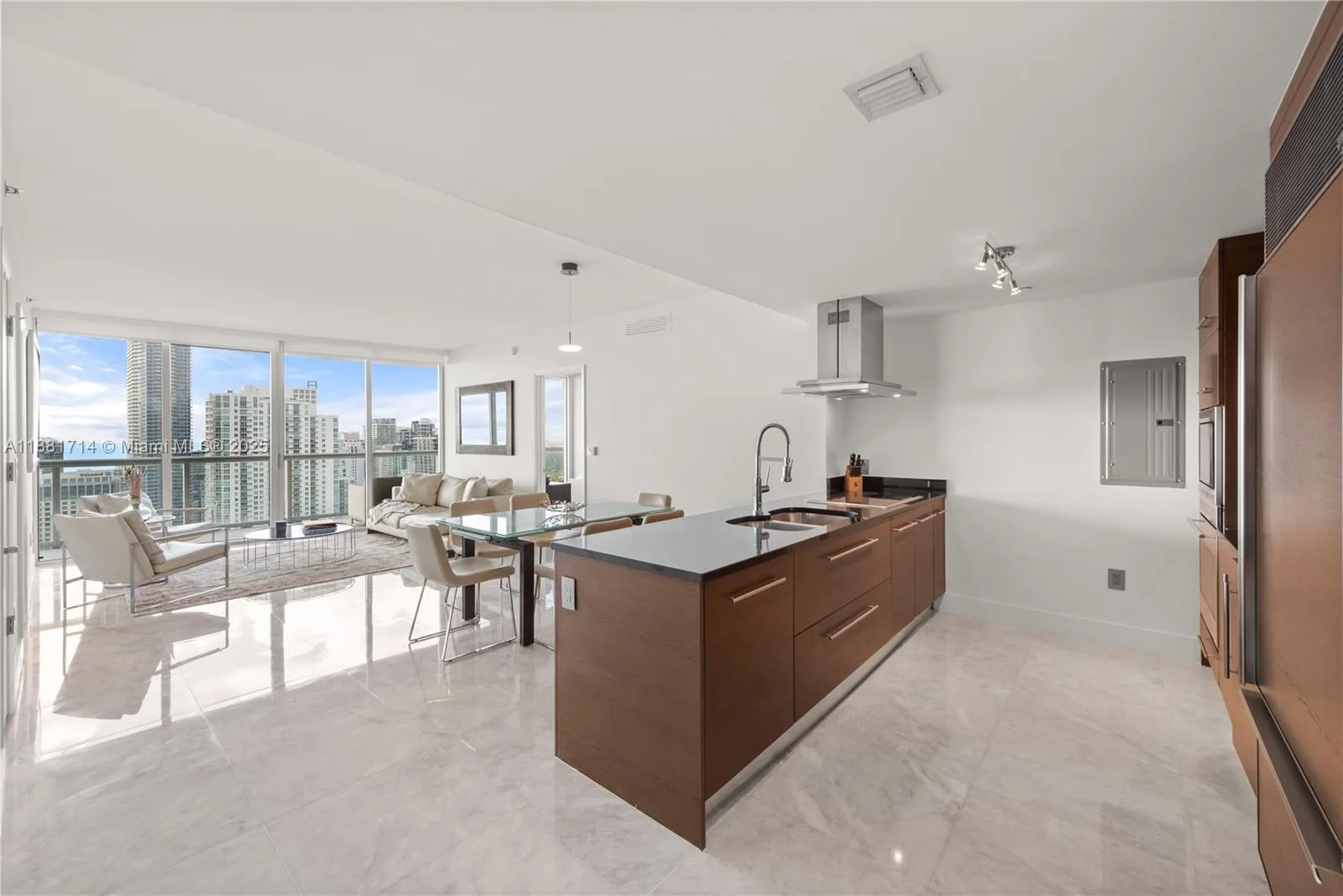 495 Brickell Ave # 5003, Miami, FL 33131 photo 3