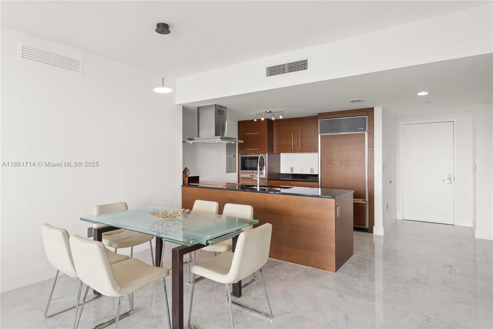 495 Brickell Ave # 5003, Miami, FL 33131 photo 5