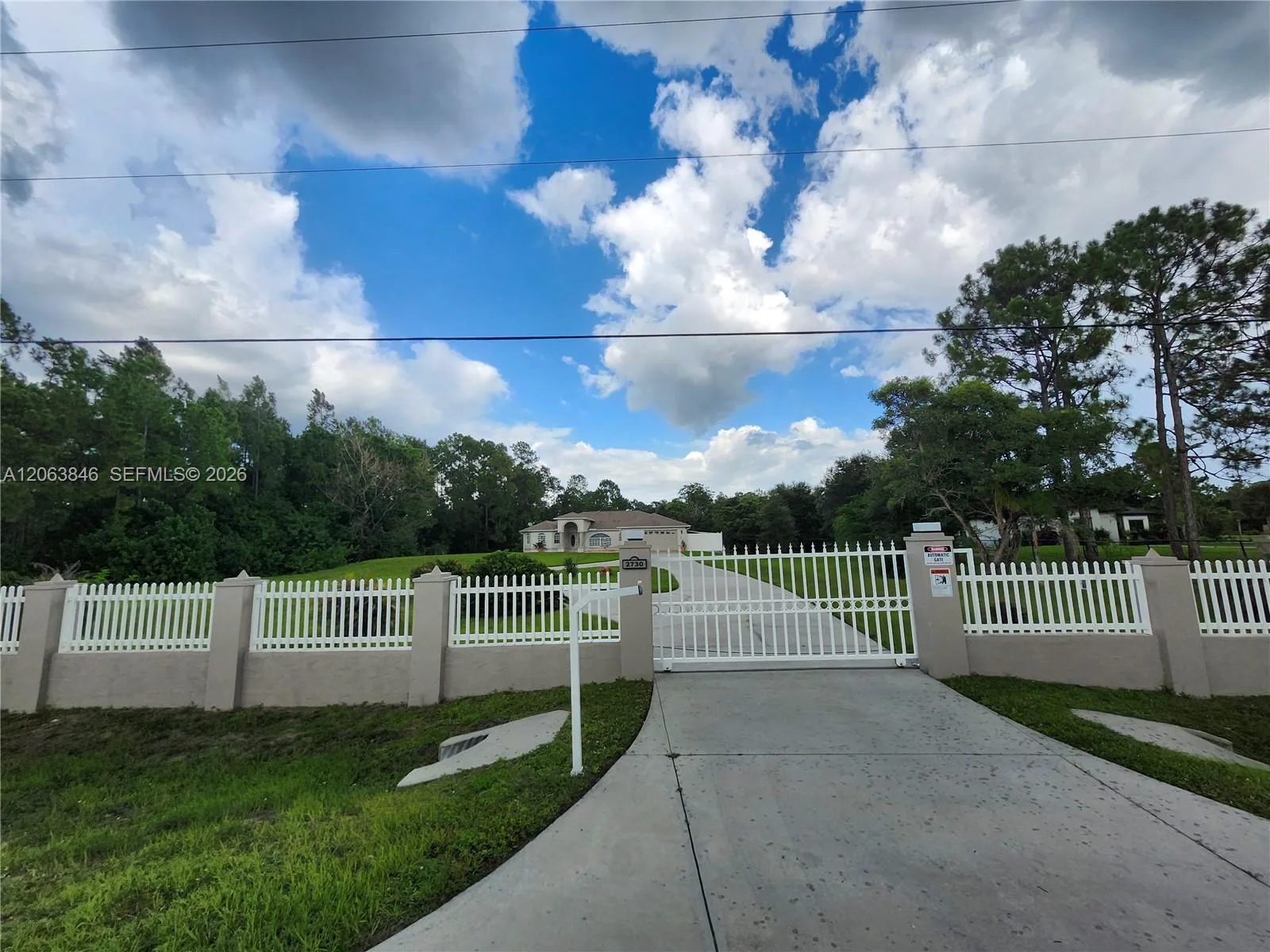 2730 NE 2nd ST, Naples, FL 34120