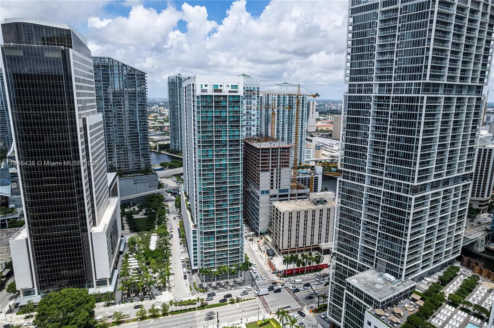 500 Brickell Ave # 2204, Miami, FL 33131