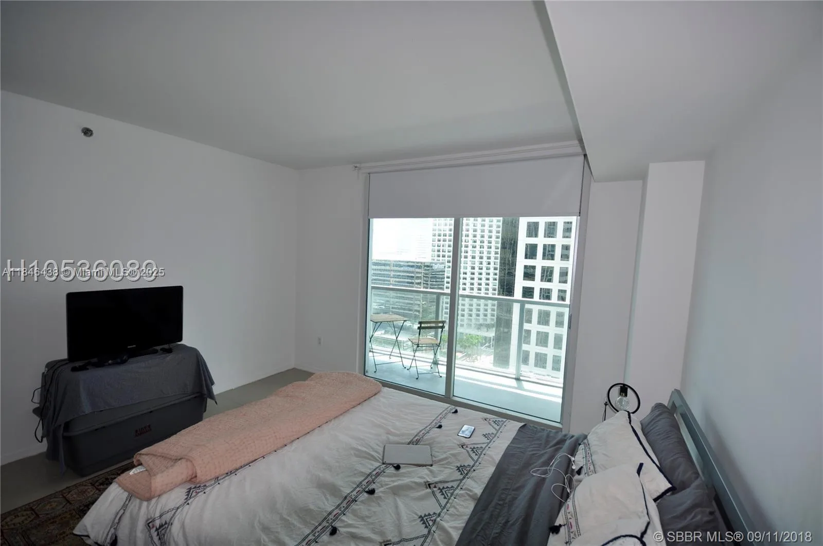 500 Brickell Ave # 2204, Miami, FL 33131 photo 12